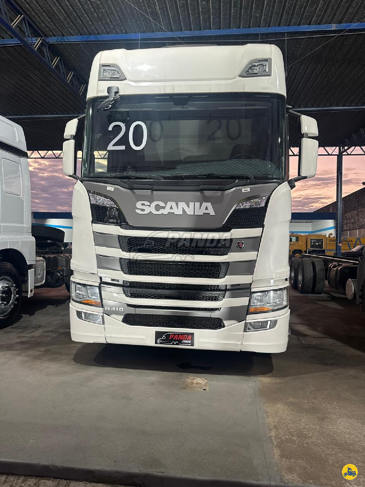 CAMINHAO SCANIA SCANIA R410 Cavalo Mecânico Truck 6x2 Panda Caminhões LORENA SÃO PAULO SP